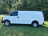 Used 2015 Chevrolet Express 2500 image 2