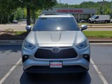 Used 2021 Toyota Highlander XLE image 5