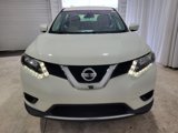 Used 2016 Nissan Rogue S image 2