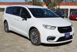 New 2025 Chrysler Pacifica Select image 3