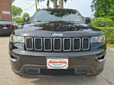Used 2018 Jeep Grand Cherokee Laredo image 2