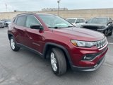 Used 2022 Jeep Compass Latitude image 3