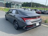 Used 2024 Hyundai Elantra SEL w/ Convenience Package image 3