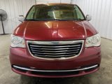 Used 2015 Chrysler Town & Country Touring-L w/ Driver Convenience Group image 2