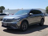 Certified 2022 Volkswagen Tiguan SE w/ Panoramic Sunroof Package image 6