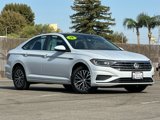 Used 2019 Volkswagen Jetta SEL image 2