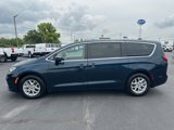 Used 2023 Chrysler Pacifica Touring-L image 5