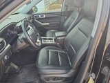 Used 2022 Ford Explorer XLT w/ Equipment Group 202A image 4