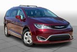 Used 2018 Chrysler Pacifica Touring-L image 3