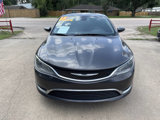 Used 2015 Chrysler 200 Limited w/ Convenience Group image 2