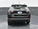 Used 2018 Jeep Compass Altitude image 2