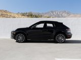 Certified 2024 Porsche Macan image 2