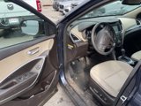 Used 2018 Hyundai Santa Fe SE image 4