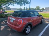 Used 2015 MINI Cooper 4-Door Hardtop image 4