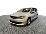 Used 2023 Chrysler Voyager LX image 2
