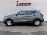 Used 2020 Nissan Rogue Sport S image 2