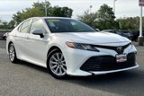 Used 2018 Toyota Camry LE image 2