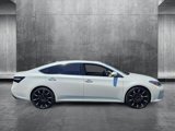 Used 2016 Toyota Avalon Limited image 4