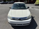 Used 2009 Ford Focus SE image 2