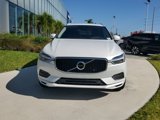 Used 2018 Volvo XC60 T6 Momentum w/ Vision Package image 2