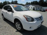 Used 2014 Nissan Rogue S image 2