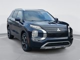 Used 2022 Mitsubishi Outlander SEL image 3