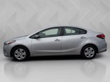 Used 2017 Kia Forte LX image 2