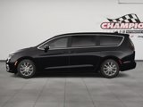 New 2025 Chrysler Pacifica Select image 3