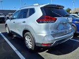 Used 2019 Nissan Rogue SV image 4