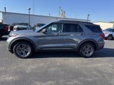 Used 2021 Ford Explorer XLT w/ Equipment Group 202A image 6