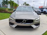 Used 2019 Volvo S60 T5 Momentum w/ Premium Package image 2
