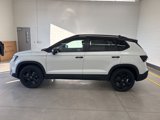 New 2025 Volkswagen Taos SE image 2