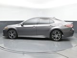 Used 2020 Toyota Camry SE w/ Carpet Mat Package image 4