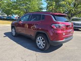 Used 2022 Jeep Compass Latitude image 3