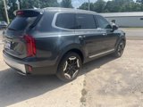 Used 2024 Kia Telluride S image 3