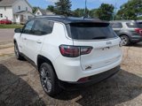 Used 2022 Jeep Compass Limited w/ Elite Group image 4