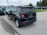 Used 2022 Jeep Renegade Latitude image 3