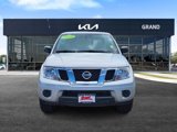 Used 2019 Nissan Frontier SV image 3