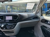 Used 2023 Chrysler Voyager LX image 4