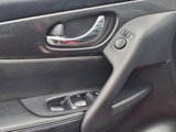 Used 2015 Nissan Rogue SL w/ SL Premium Package image 4