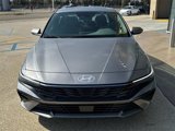 New 2025 Hyundai Elantra SEL image 2
