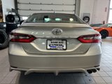 Used 2022 Toyota Camry SE image 6