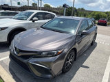 Used 2022 Toyota Camry SE image 3