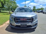 Used 2023 GMC Terrain AT4 image 2
