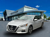 Used 2022 Nissan Altima 2.5 SV image 2