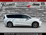 Used 2022 Chrysler Pacifica Limited image 2