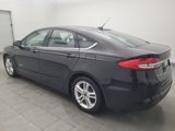 Used 2018 Ford Fusion SE image 3