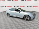 Used 2018 MAZDA MAZDA3 Touring image 3