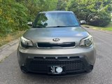 Used 2015 Kia Soul + image 2