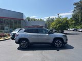 Used 2022 Jeep Compass Limited image 2